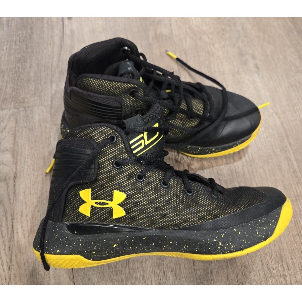 Under Armour Curry 3Zer0Under‎ Armour Black Yellow Y2